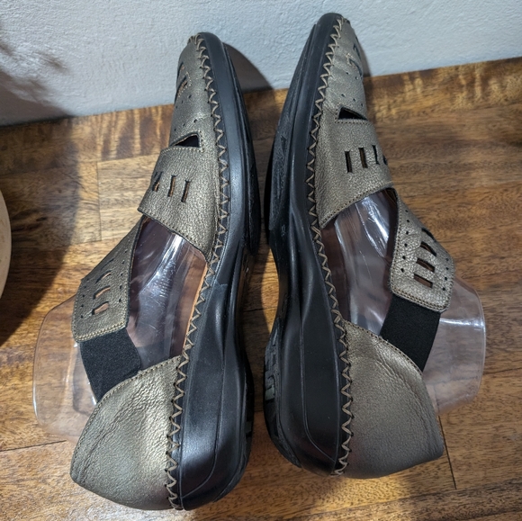 Remonte Women's US11.5EU42 "Dorndorf" Metallic Bronze Laser Cut Athleisure Shoes - Picture 8 of 9